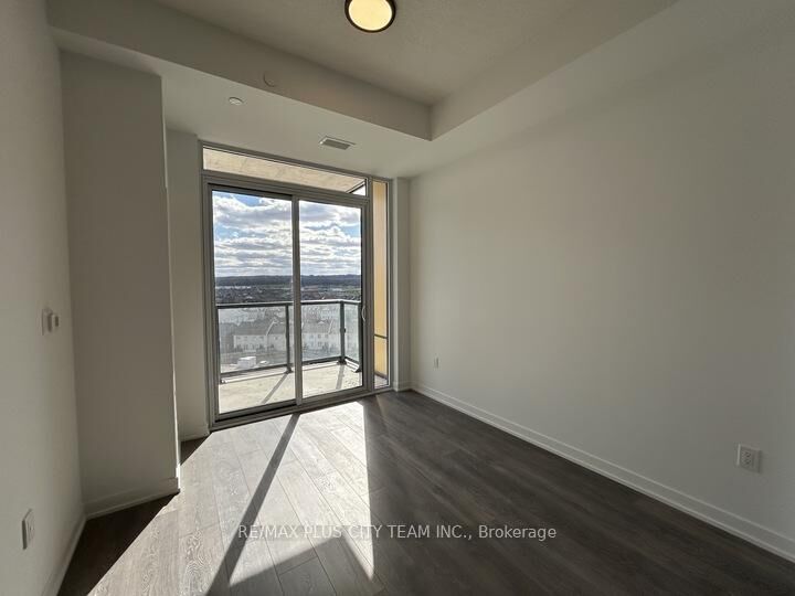 Property Photo:  4878 Powers Common 901  ON L7M 2B4 