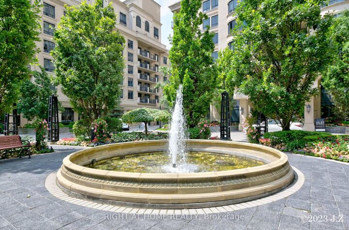 Property Photo:  650 Sheppard Avenue E Ph15  ON M2K 1B7 
