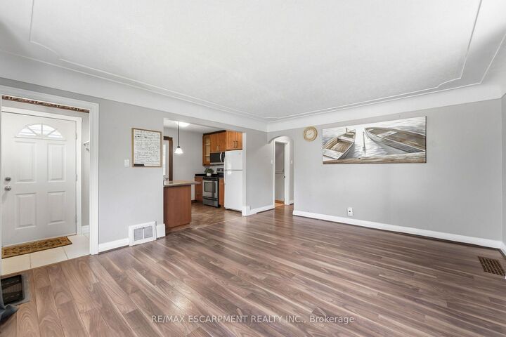 Property Photo: 61 Glenmount Avenue ON L8S 2L3