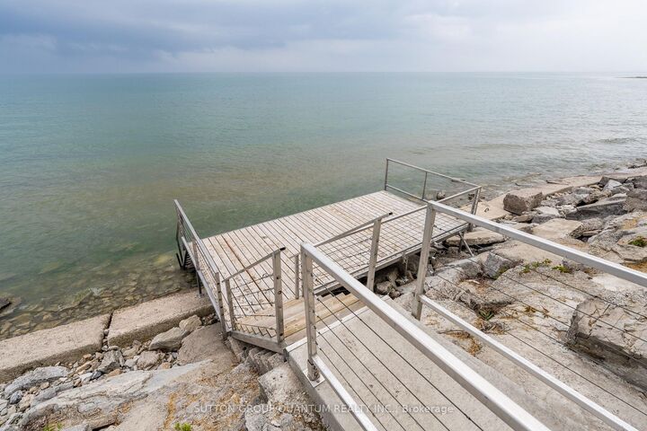 Property Photo:  2118 Lakeshore Road  ON N1A 2W8 