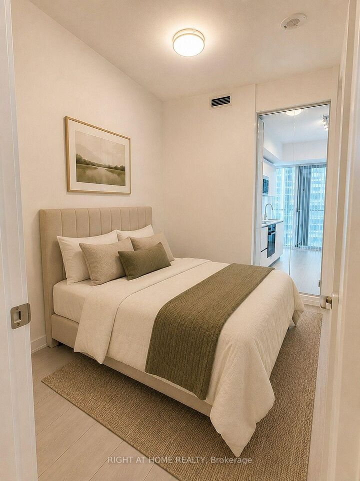Photo de la propriété:  400 King Street 611  ON M5V 1K2 