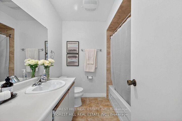 Property Photo:  38 Carnival Court  ON M2R 3T8 