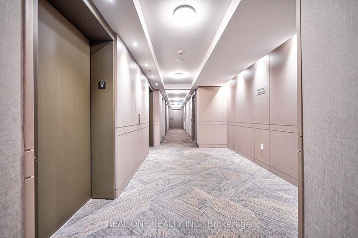 Property Photo:  4655 Metcalfe Avenue 1701  ON L5M 0Z7 