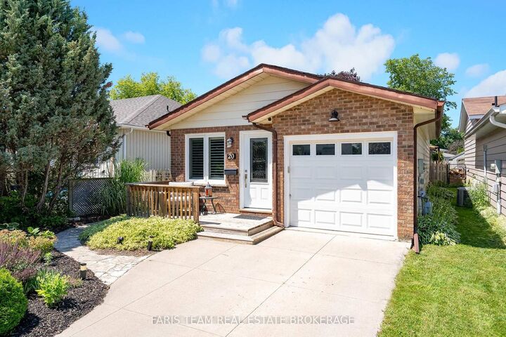 Property Photo:  20 Leslie Drive  ON L9Y 4P2 