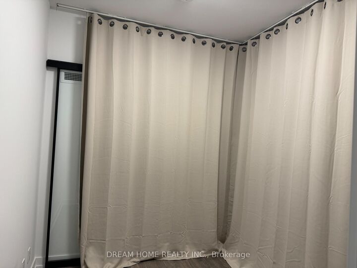 Property Photo:  108 Peter Street 1205  ON M5V 0W2 