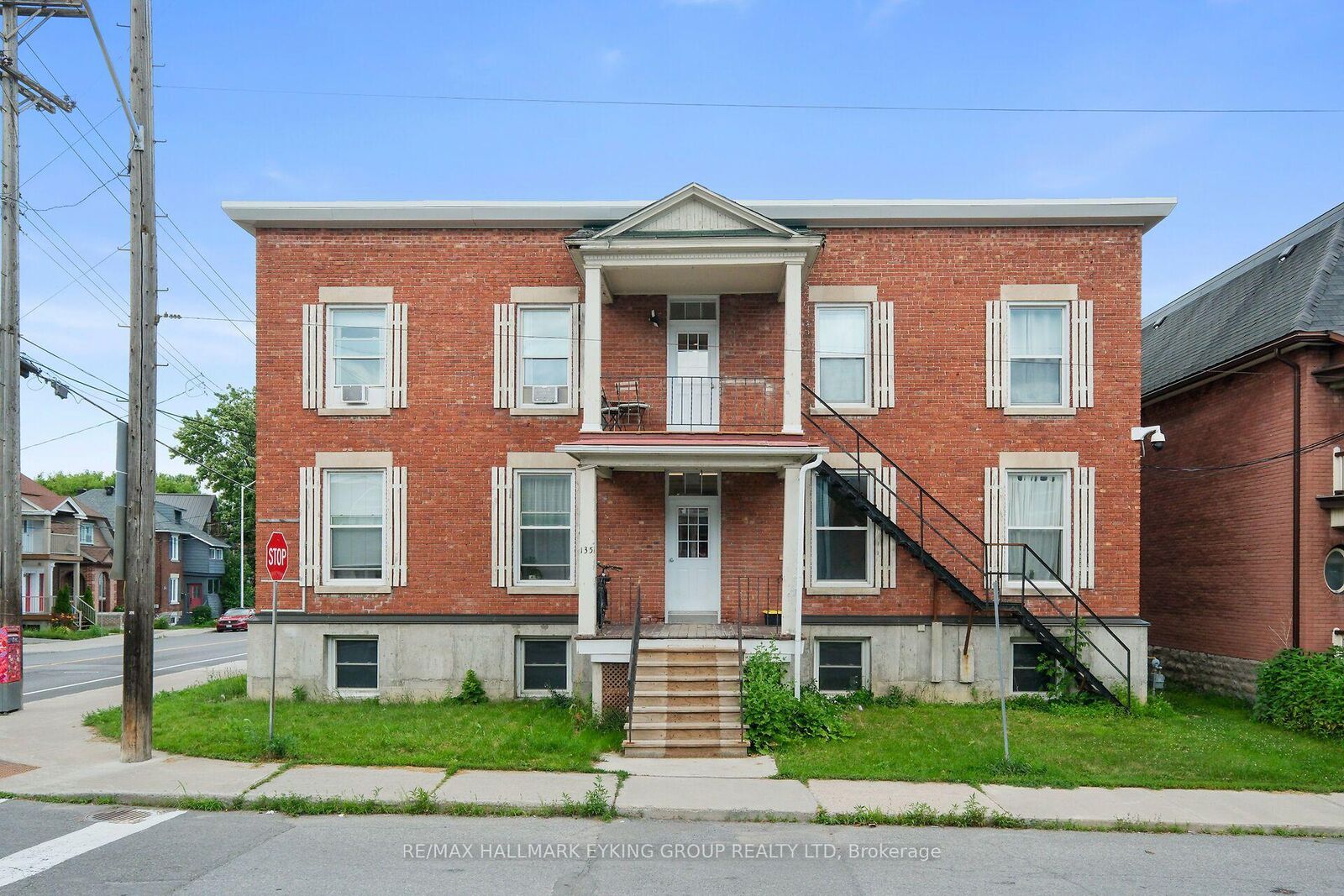 Property Photo: 135 Concord Street S 3 ON K1S 0Z3