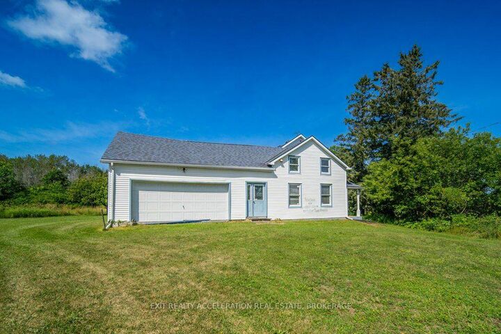 Property Photo: 38 Fitchett Road ON K7R 3K8