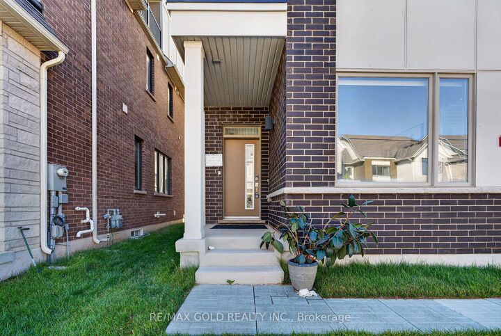 Property Photo:  3288 Mariner Pass N/A  ON L6M 4K1 