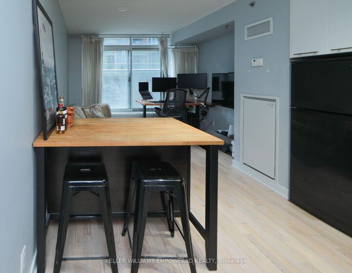 Property Photo: 21 Nelson Street 221 ON M5V 3H9