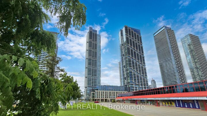 Property Photo: 7890 Jane Street 1611 ON L4K 0K9