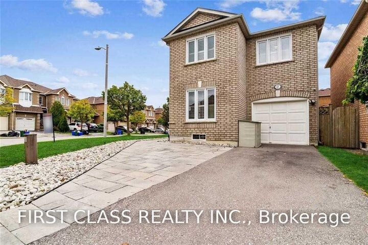 Property Photo: 67 Denton Circle ON L6A 2N4