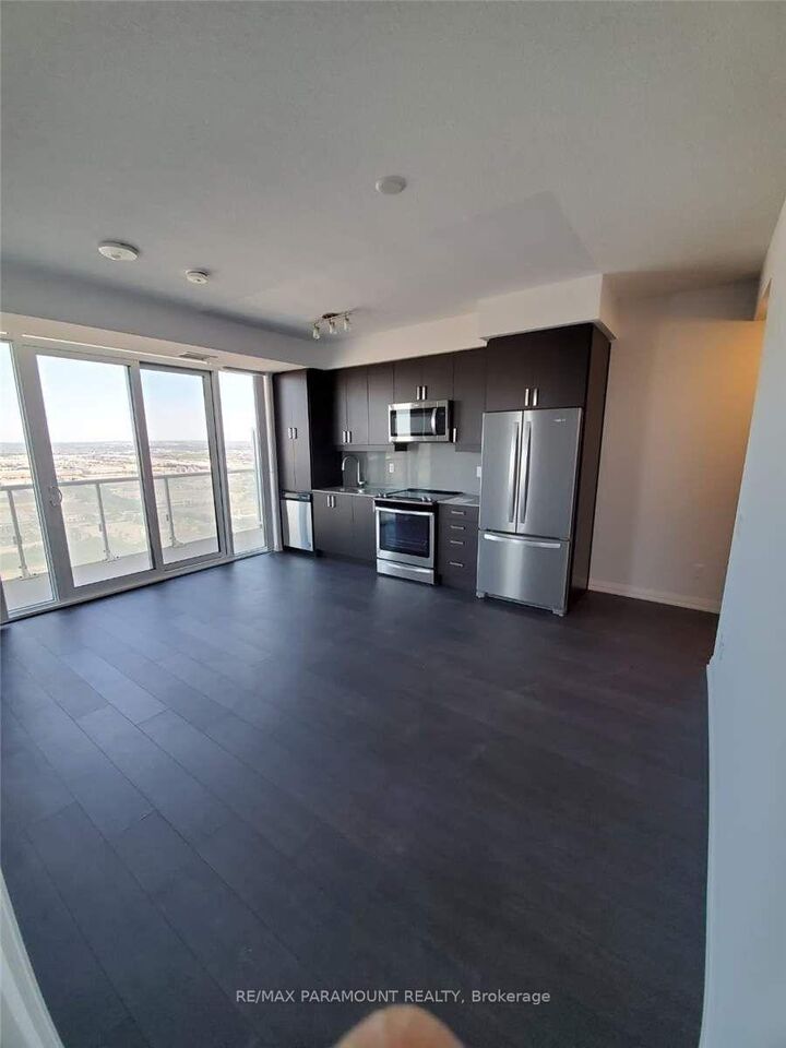 Property Photo: 7895 Jane Street 3213 ON L4K 2M7