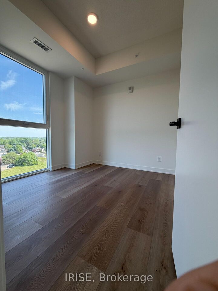 Property Photo:  33 Erie Avenue 909  ON N3S 0K7 