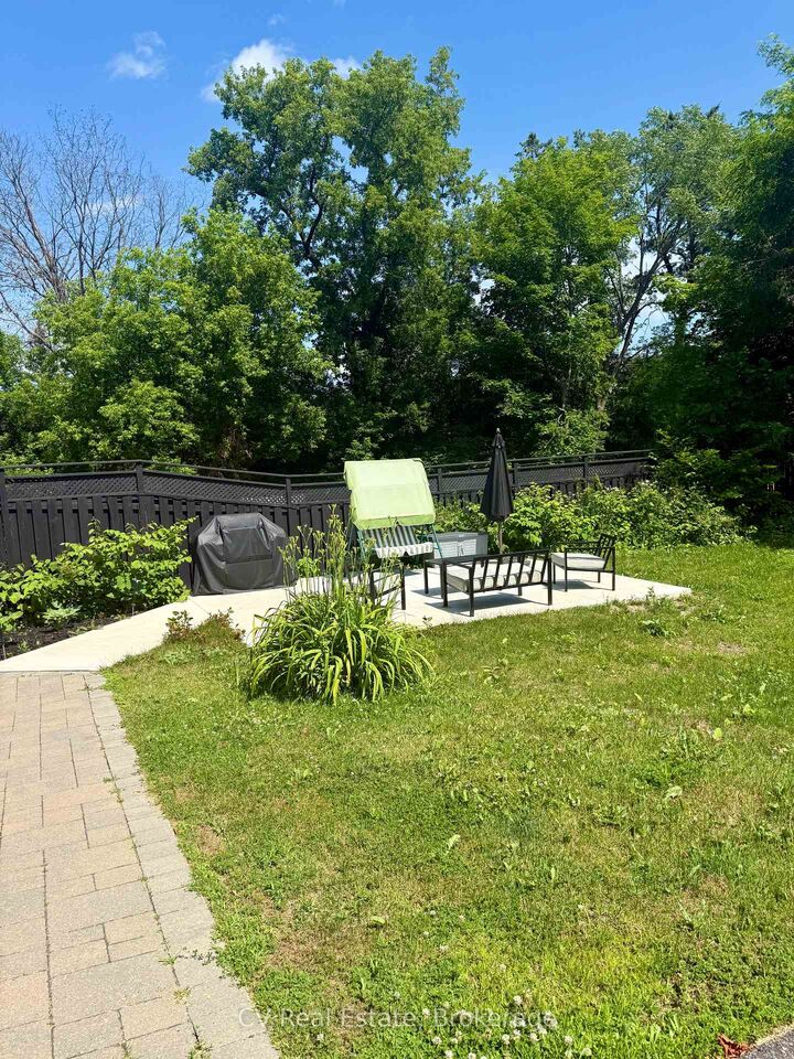 Property Photo: 2 Mahaffy Court 150 ON P1L 2A6