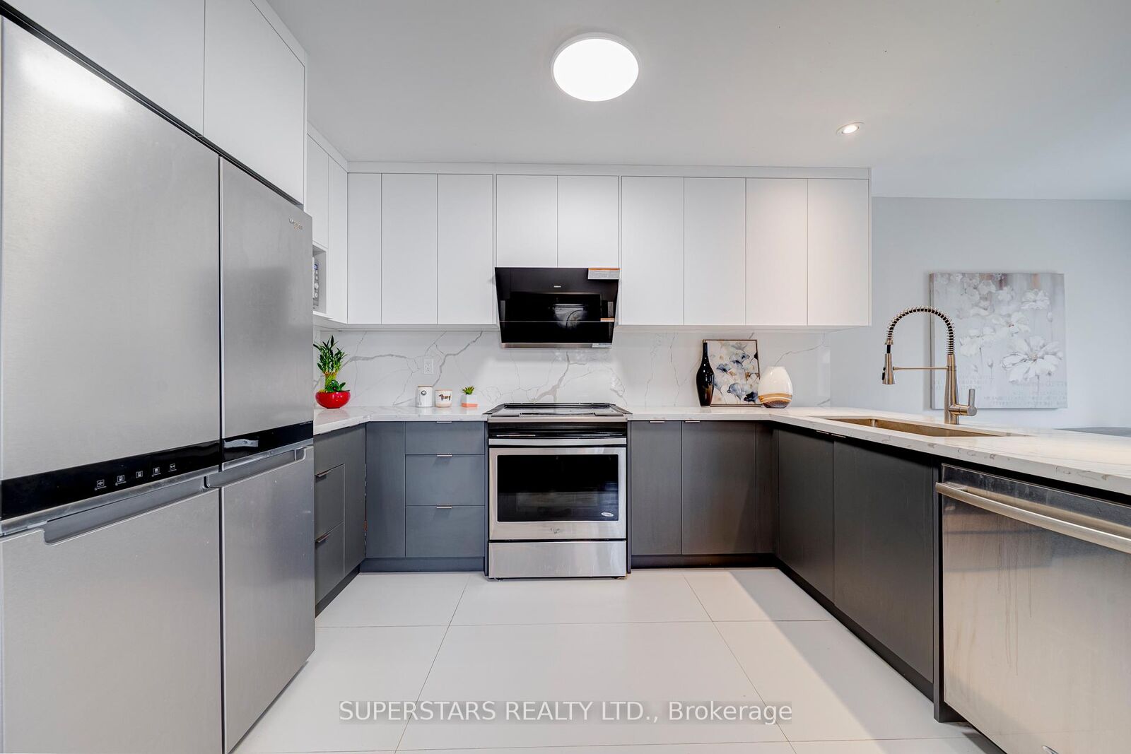 Property Photo:  1 Baffin Court  ON L4B 4J6 