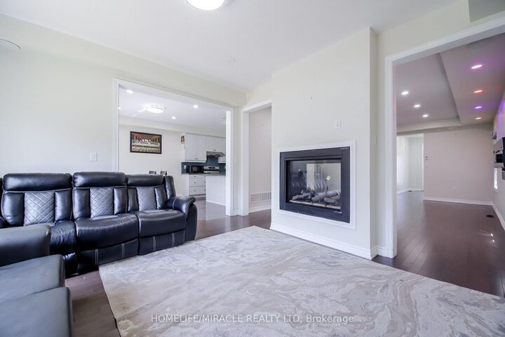 Property Photo: 1301 Apollo Street ON L1K 3E6