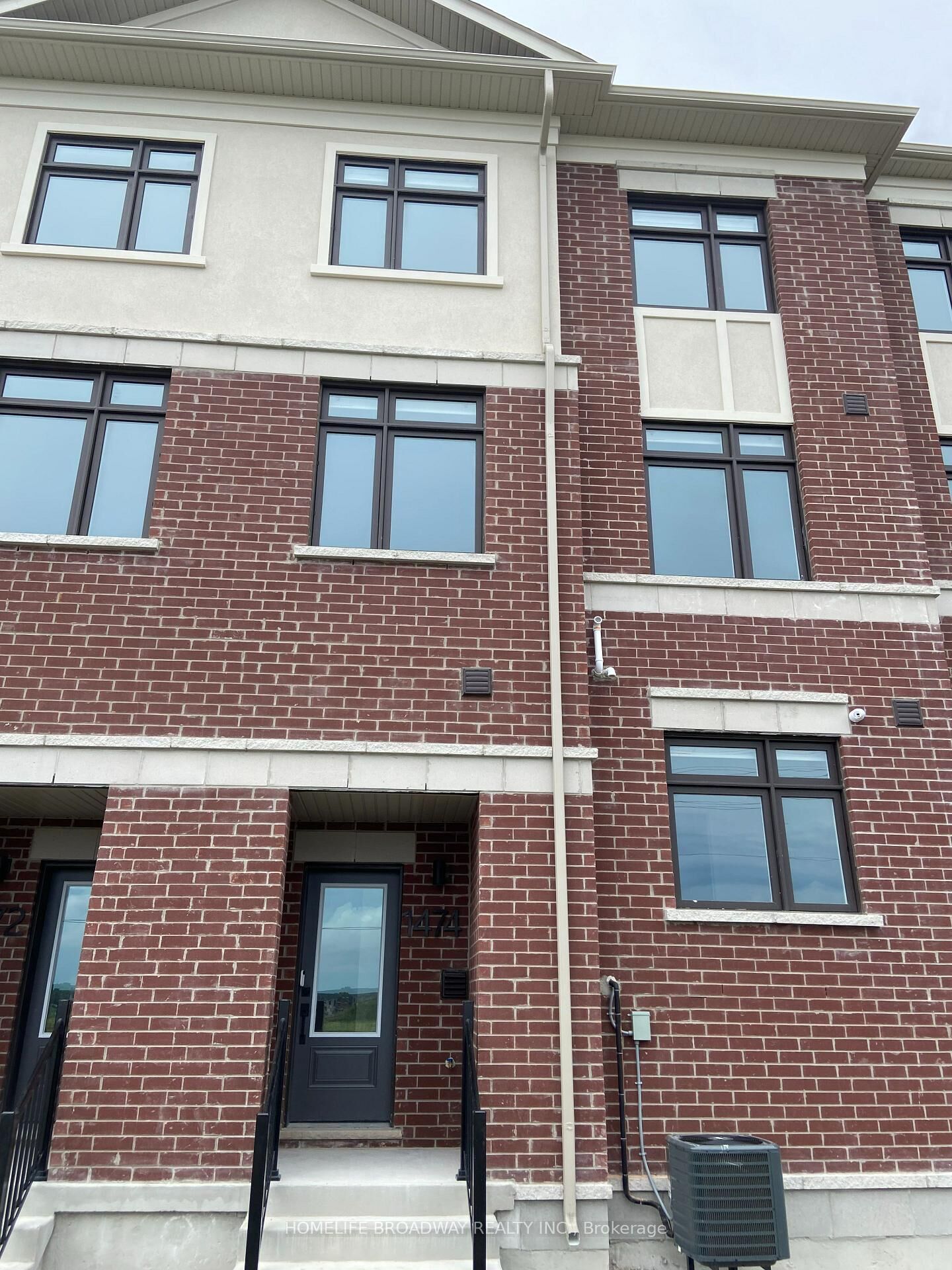 Property Photo: 1474 19th Avenue ON L4E 3R4