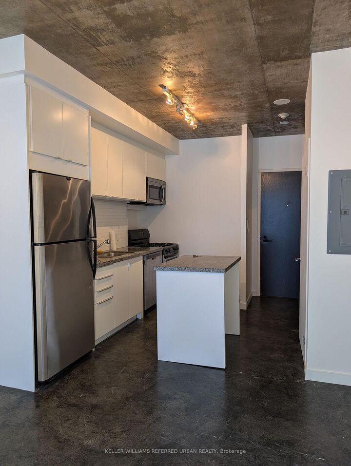 Property Photo:  1 Shaw Street 303  ON M6K 0A1 