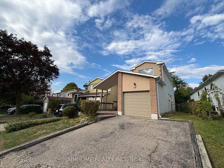 Property Photo:  29 Snowshoe Crescent  ON L3T 4M7 