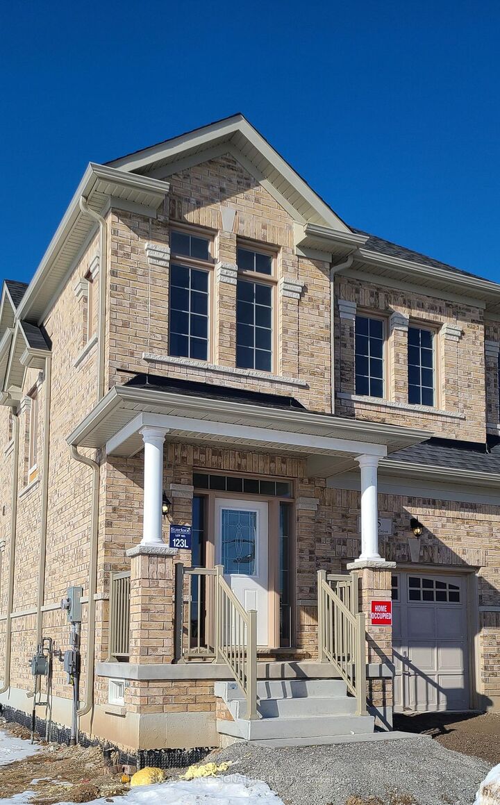 Property Photo: 75 Kenesky Drive ON L8B 1Y4