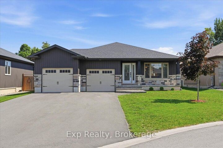 Property Photo:  5 Sylvan Street  ON K8V 0C6 