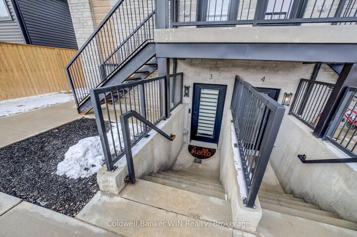 Property Photo:  440 Wellington Street E 3  ON N0G 2L2 