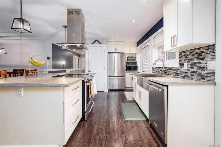 Property Photo:  3094 McCauley Dr  BC V9T 1V8 