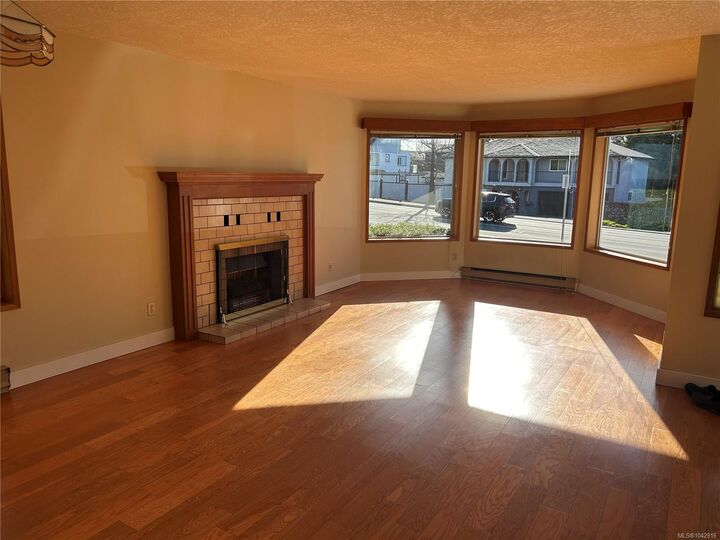 Property Photo: 4225 Quadra St BC V8X 1L5