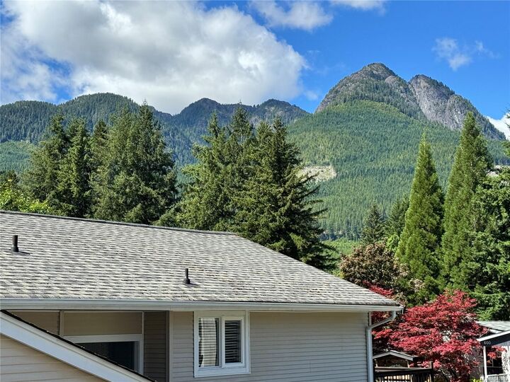 Property Photo:  611 Nimpkish Dr  BC V0P 1G0 