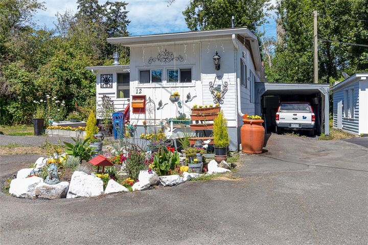 Property Photo: 1201 Craigflower Rd #12 BC V9A 2X9