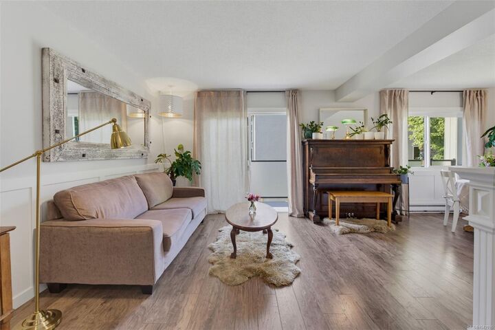 477 Lampson St #30 — photo 1