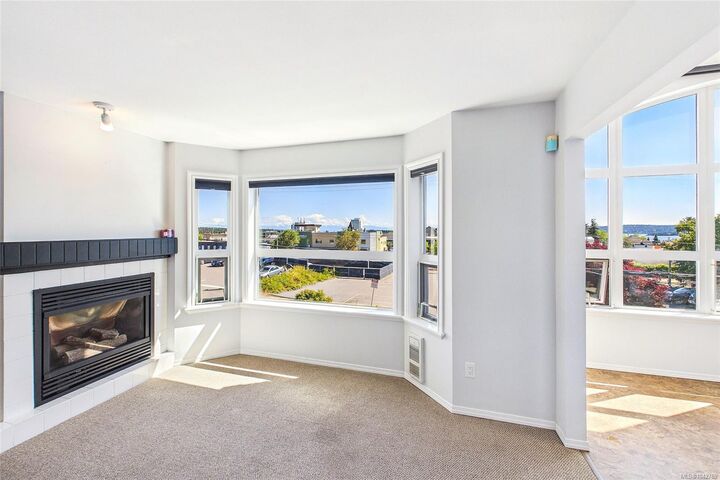 Property Photo: 327 Prideaux St #304 BC V9R 2N4