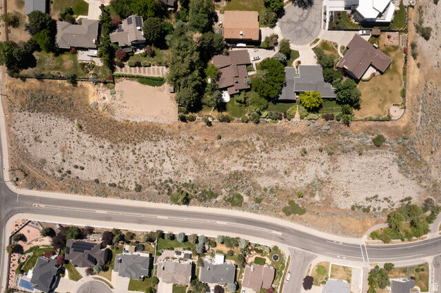 Property Photo: 2985 E Hollow Mill Dr S UT 84121