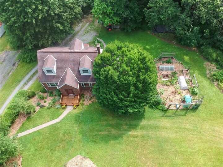 Property Photo: 836 Harmony Rd PA 15237
