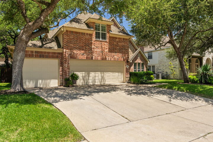 Property Photo: 502 Riley Trail TX 78613