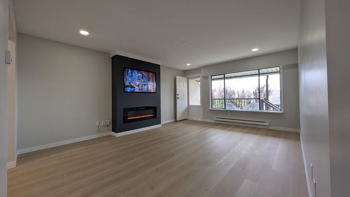 Property Photo: 32959 George Ferguson Way 40 BC V2S 7W9