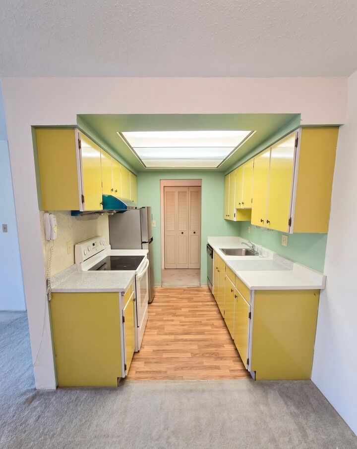 Property Photo:  6560 Buswell 206  BC V6Y 2G7 