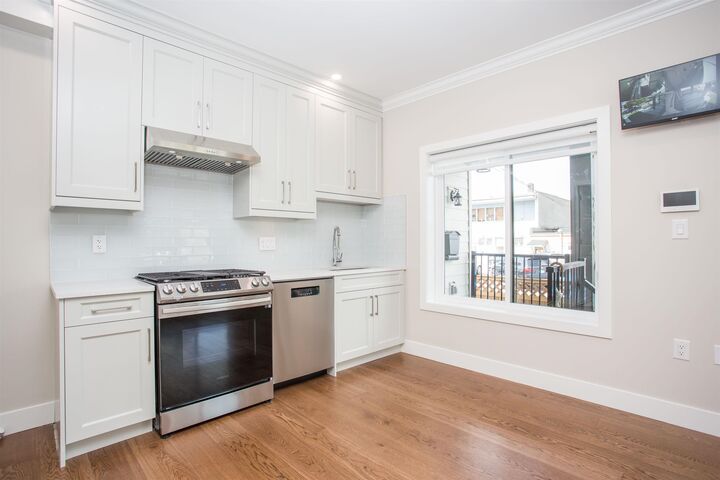 Property Photo: 2028 E 42nd Avenue BC V5P 1L8