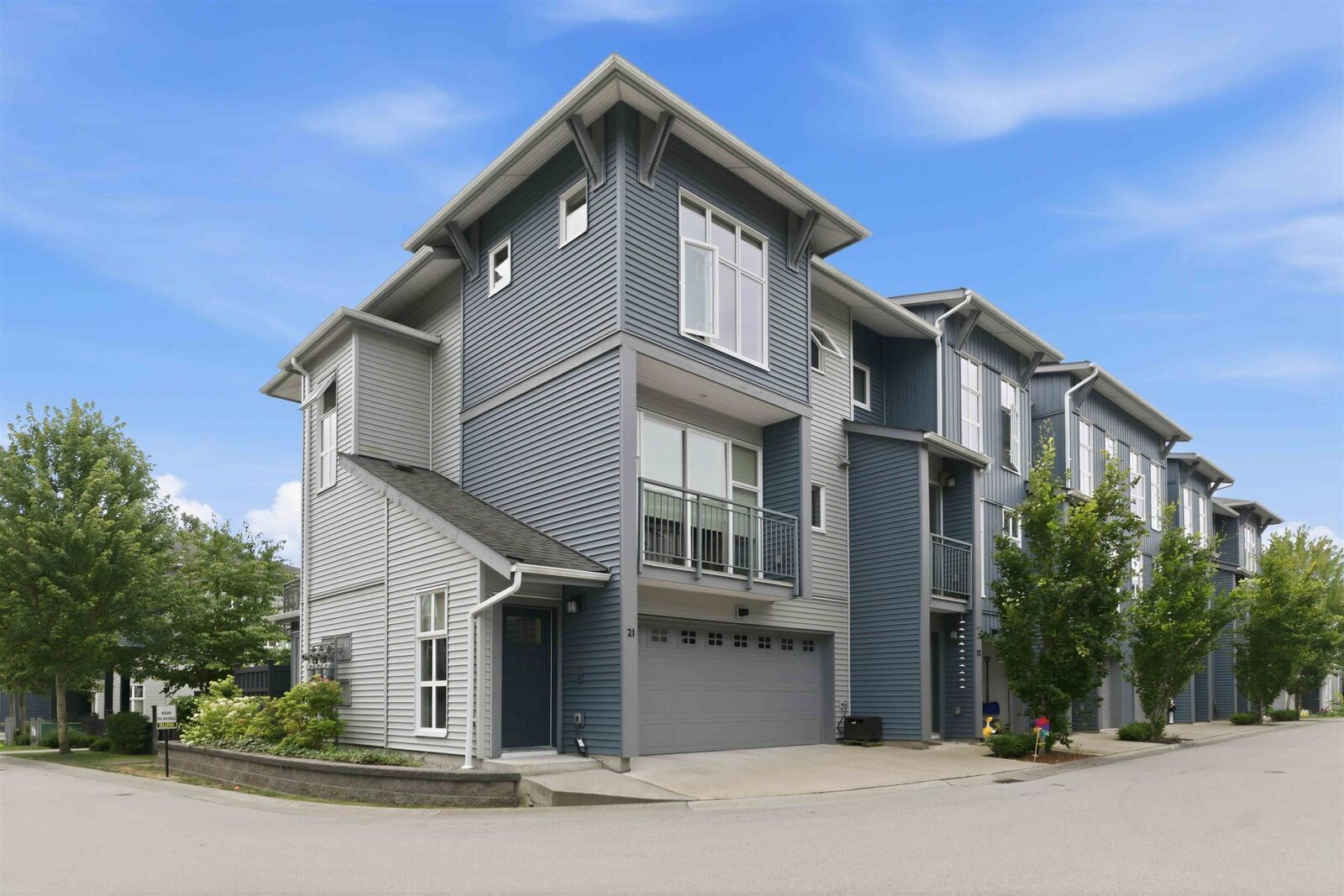 Property Photo: 24076 112 Avenue 21 BC V2W 0K2