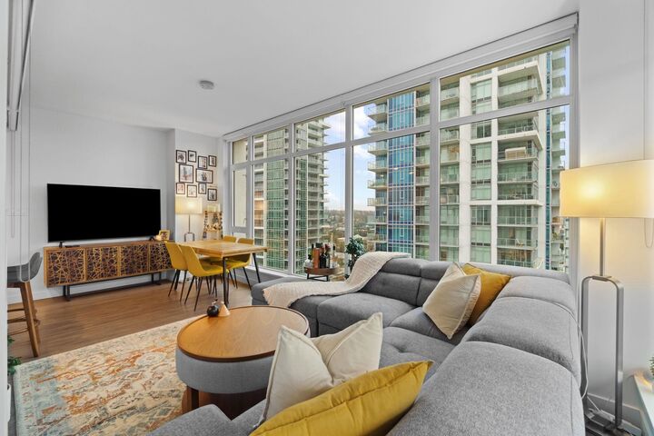 Property Photo: 2351 Beta Avenue 2106 BC V5C 0M2