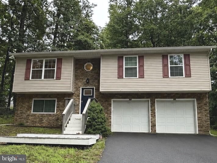Property Photo:  348 Little Bear Lane  MD 20657 