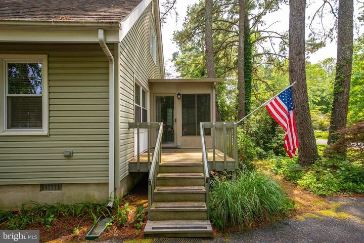 Property Photo:  7 Royal Oaks Drive  MD 21811 