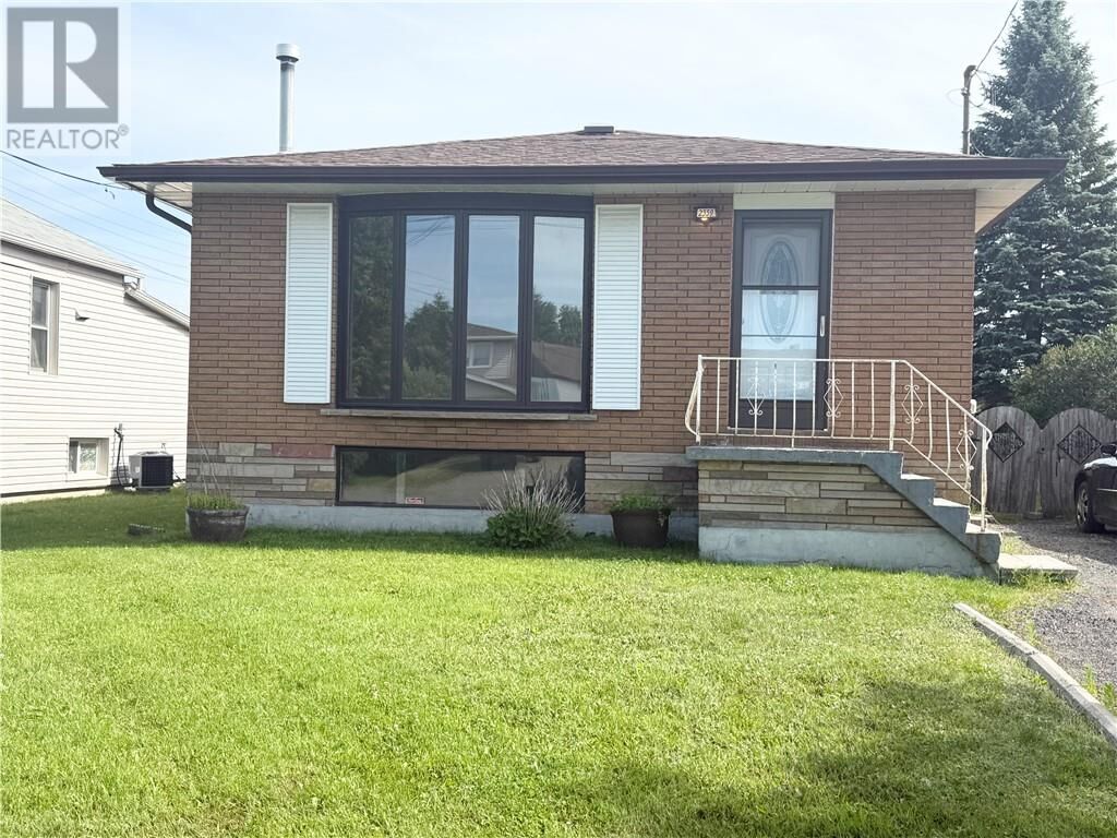Property Photo: 2359 Emily ON P3A 2K9