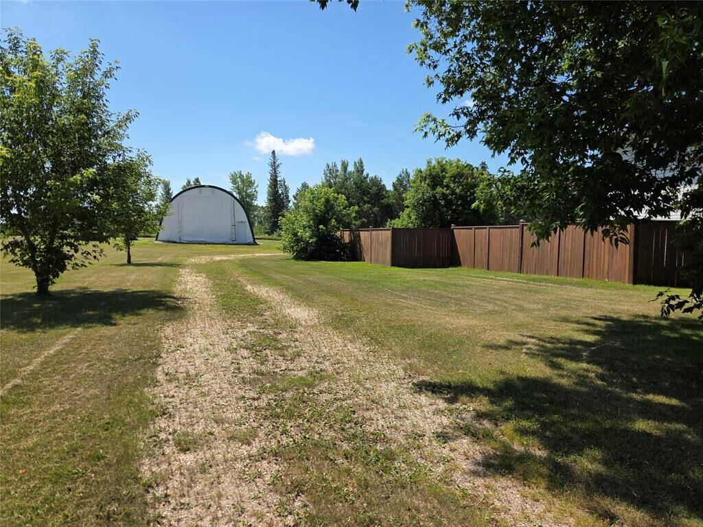 Property Photo:  47094 Pr210 Highway  MB R0A 0Z0 