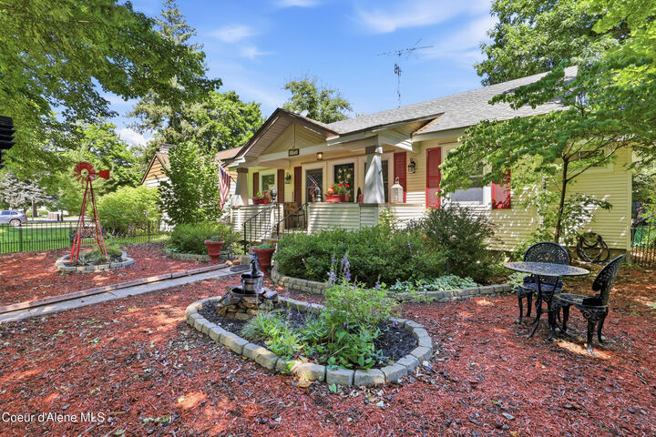 Property Photo:  813 E Saint Maries Ave  ID 83814 