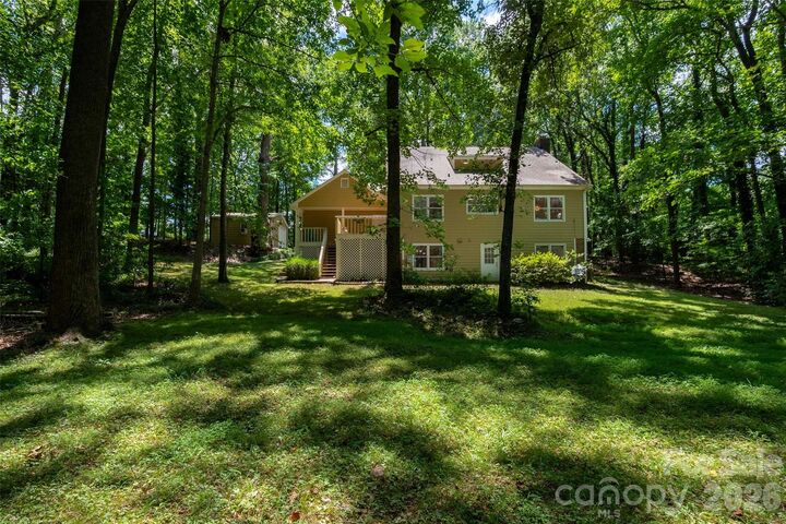 Property Photo: 909 Woodland Forest Drive NC 28173