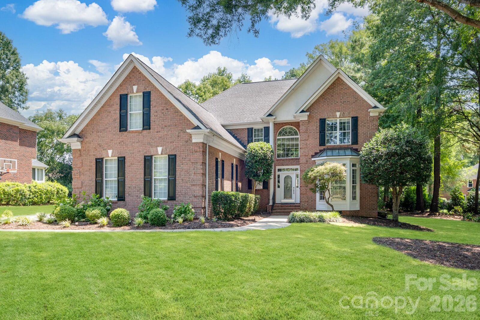 Property Photo: 5210 Addington Court NC 28277