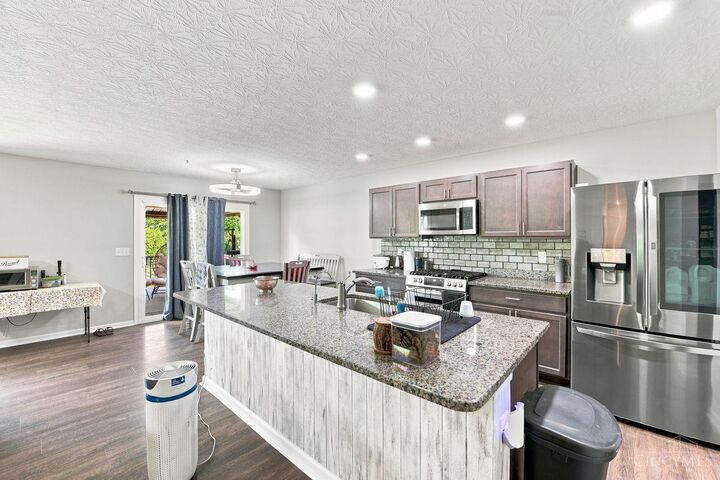 Property Photo: 2726 Leonardo Way OH 45005