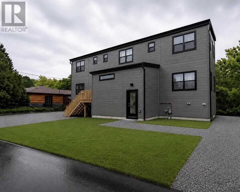 Property Photo: 1050 Gordon Avenue ON P3A 2V6