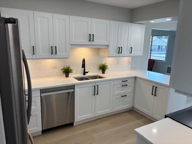 Property Photo: 32959 George Ferguson Way 40 BC V2S 7W9